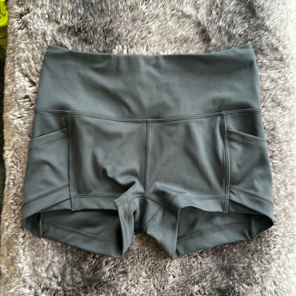 Oiselle Dart Shorts mini like new